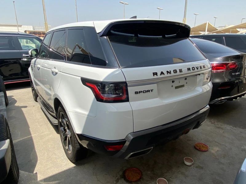 Land Rover Range Rover Sport 3.0sdv6, снимка 1 - Автомобили и джипове - 47049920