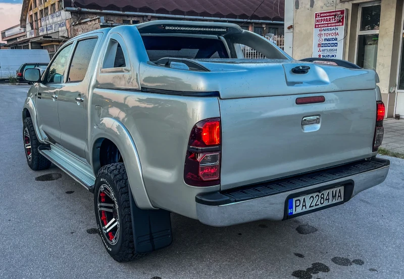 Toyota Hilux 3.0 D4-D Автоматик, снимка 4 - Автомобили и джипове - 47841495