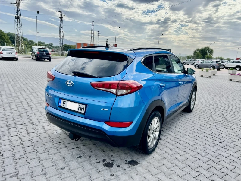 Hyundai Tucson 4x4, 2.0l, Luxury, снимка 4 - Автомобили и джипове - 49304460