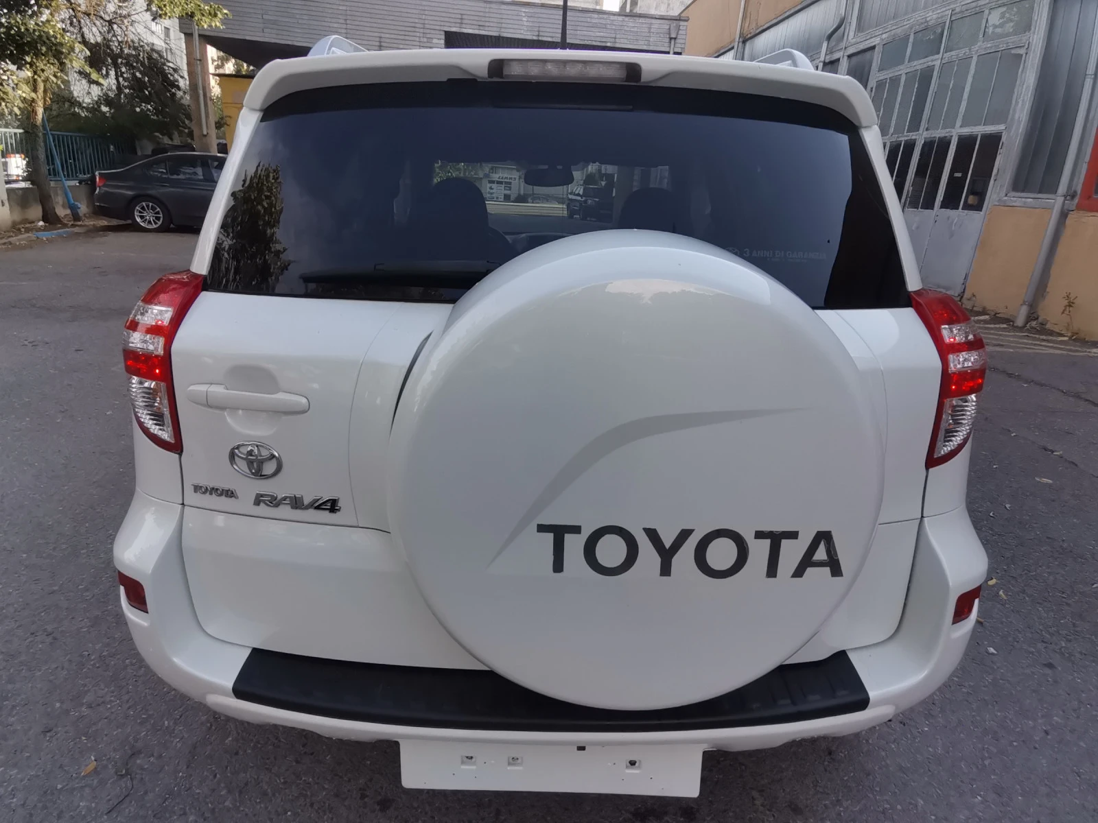 Toyota Rav4 2.2D4D - изображение 6