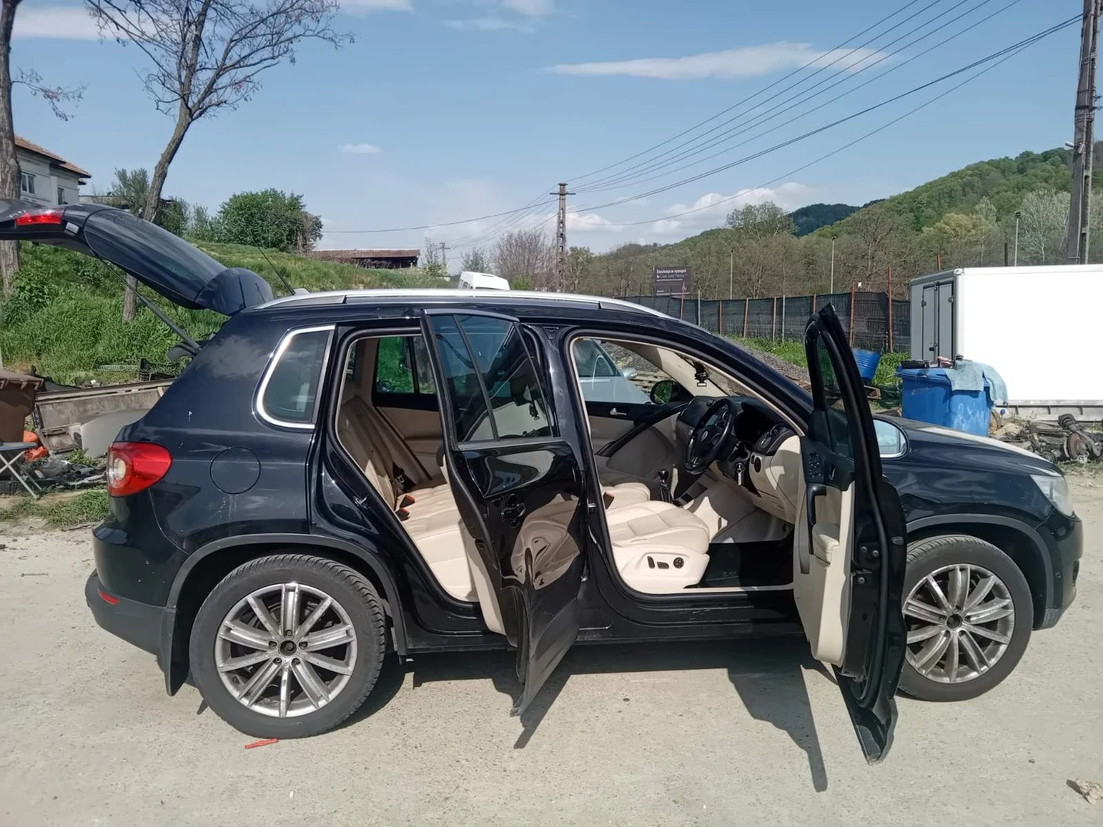 VW Tiguan 2.0TDI Sport 170.кс 4x4  - изображение 8