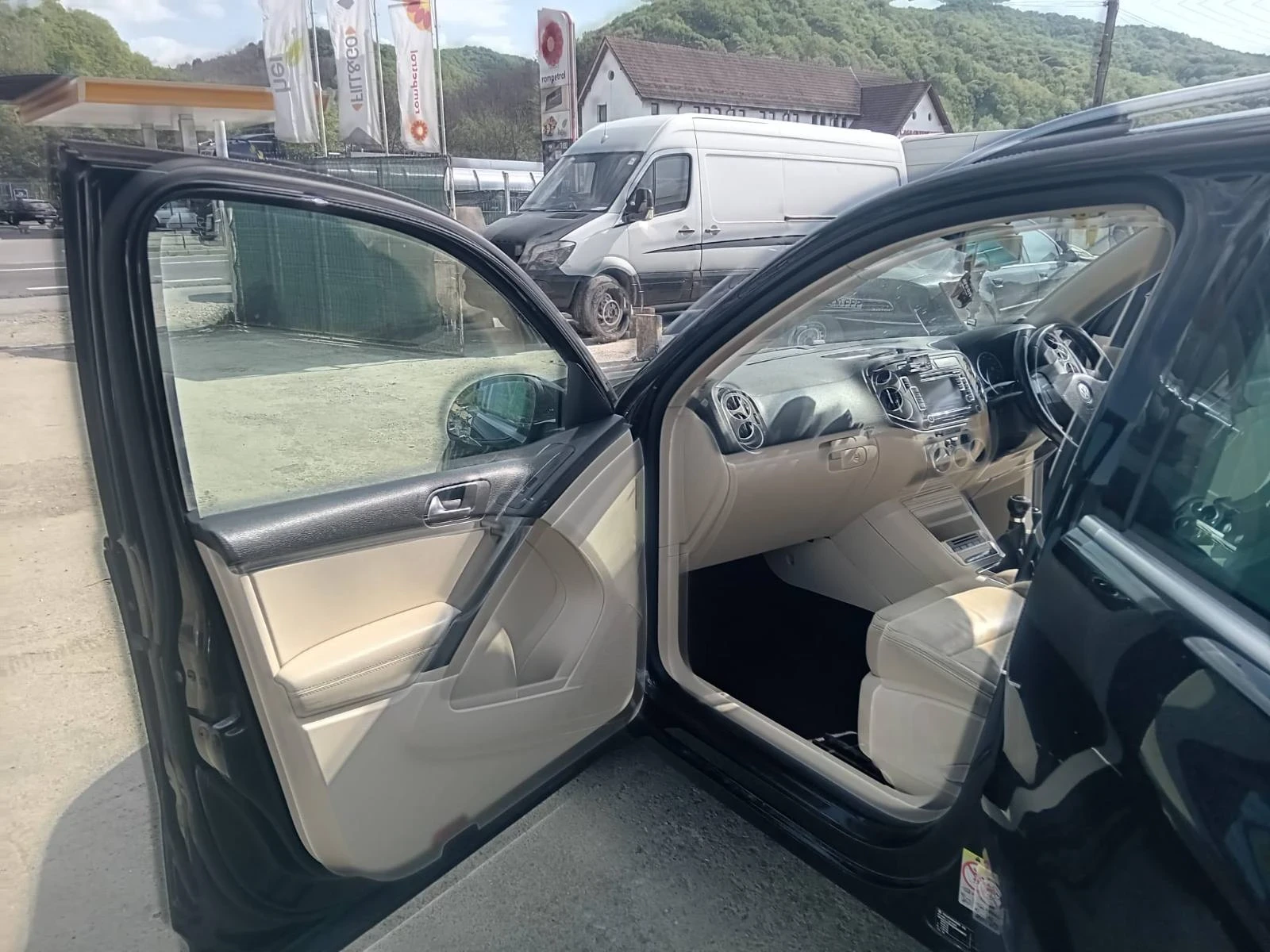 VW Tiguan 2.0TDI Sport 170.кс 4x4  - изображение 5