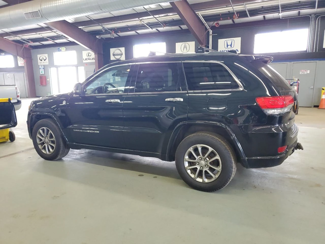 Jeep Grand cherokee V6 * OVERLAND * VIRTUAL * EcoDiesel * PANO | Mobile.bg   2