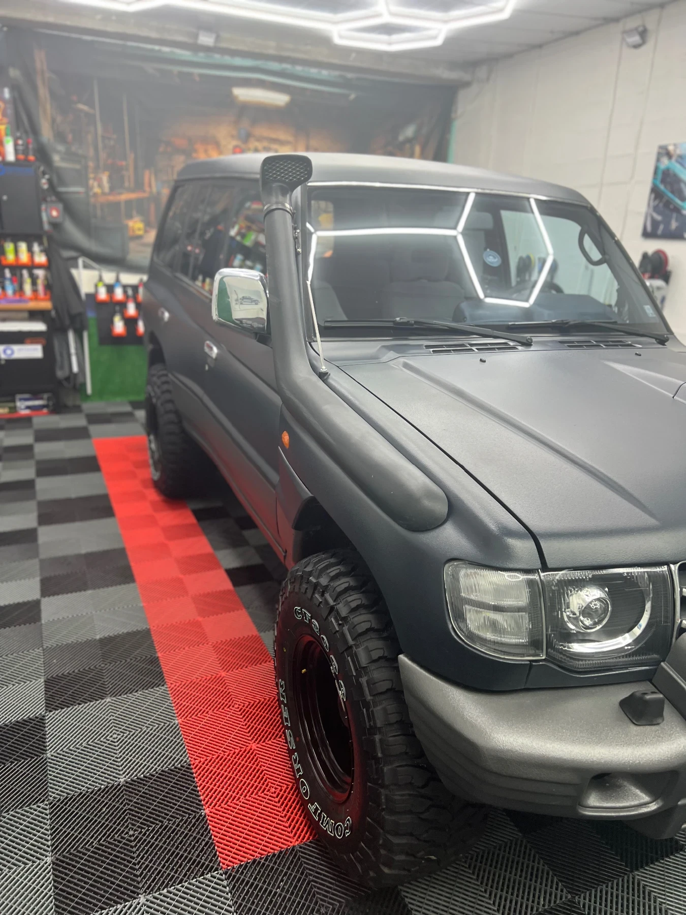 Mitsubishi Pajero 2.8 Super Select - изображение 2