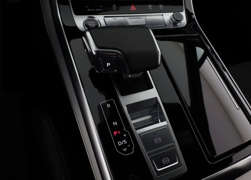 Audi Q7 50TDI Quattro S-Line, снимка 10 - Автомобили и джипове - 53718139