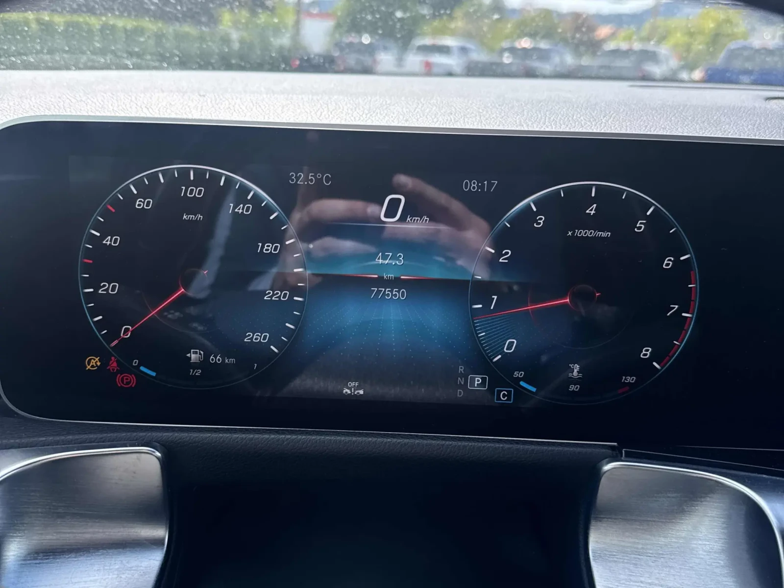 Mercedes-Benz GLB 250 * * CARFAX * * АВТО КРЕДИТ * * Цена до БГ * * , снимка 11 - Автомобили и джипове - 54577339