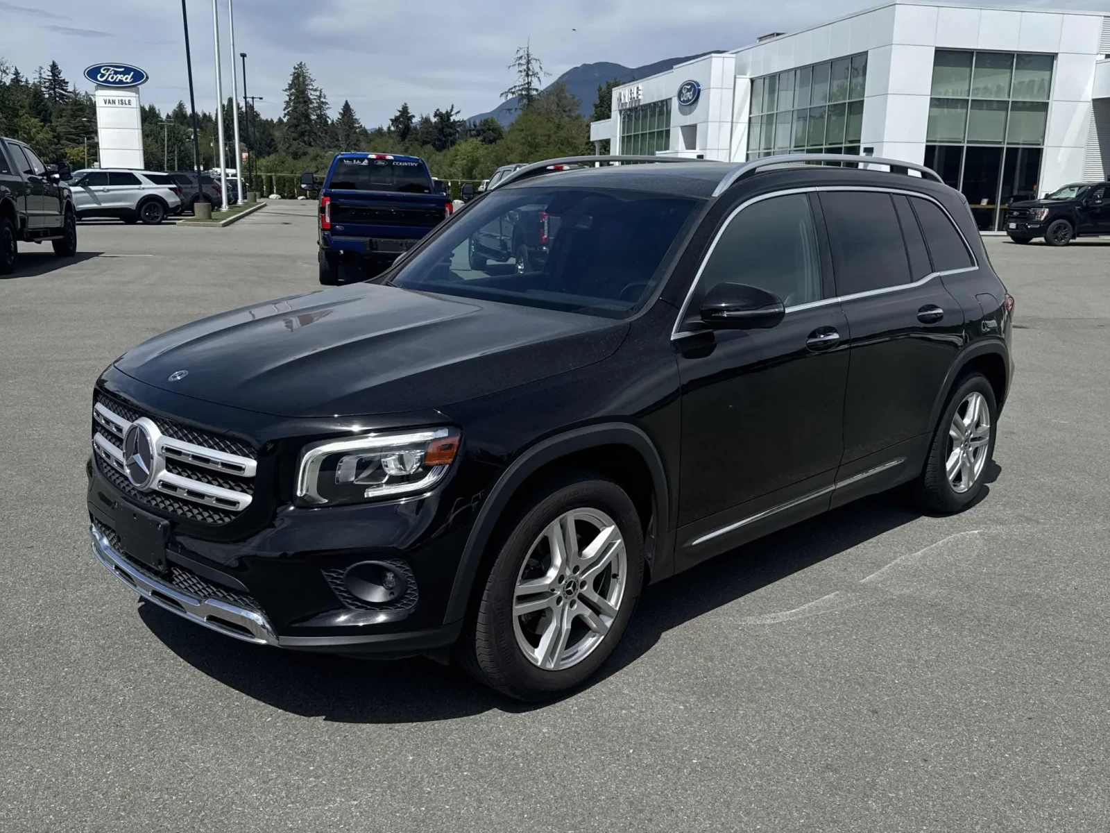 Mercedes-Benz GLB 250 * * CARFAX * * АВТО КРЕДИТ * * Цена до БГ * * 