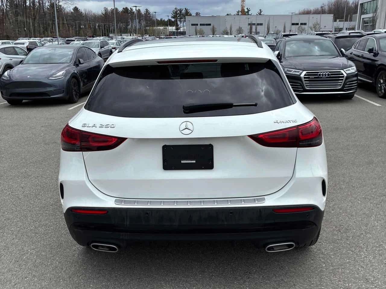 Mercedes-Benz GLA 250 4MATIC/ПАНОРАМА/ПОДГРЕВИ, снимка 5 - Автомобили и джипове - 54795840