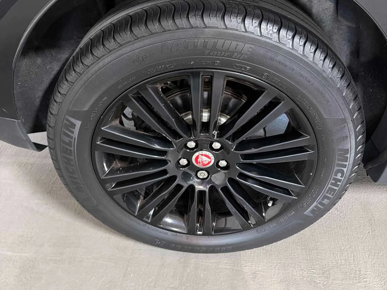 Jaguar F-PACE PREMIUM| PANO| ПОДГРЕВИ| LANE ASSIST| 2 КЛЮЧА| , снимка 7 - Автомобили и джипове - 55012609