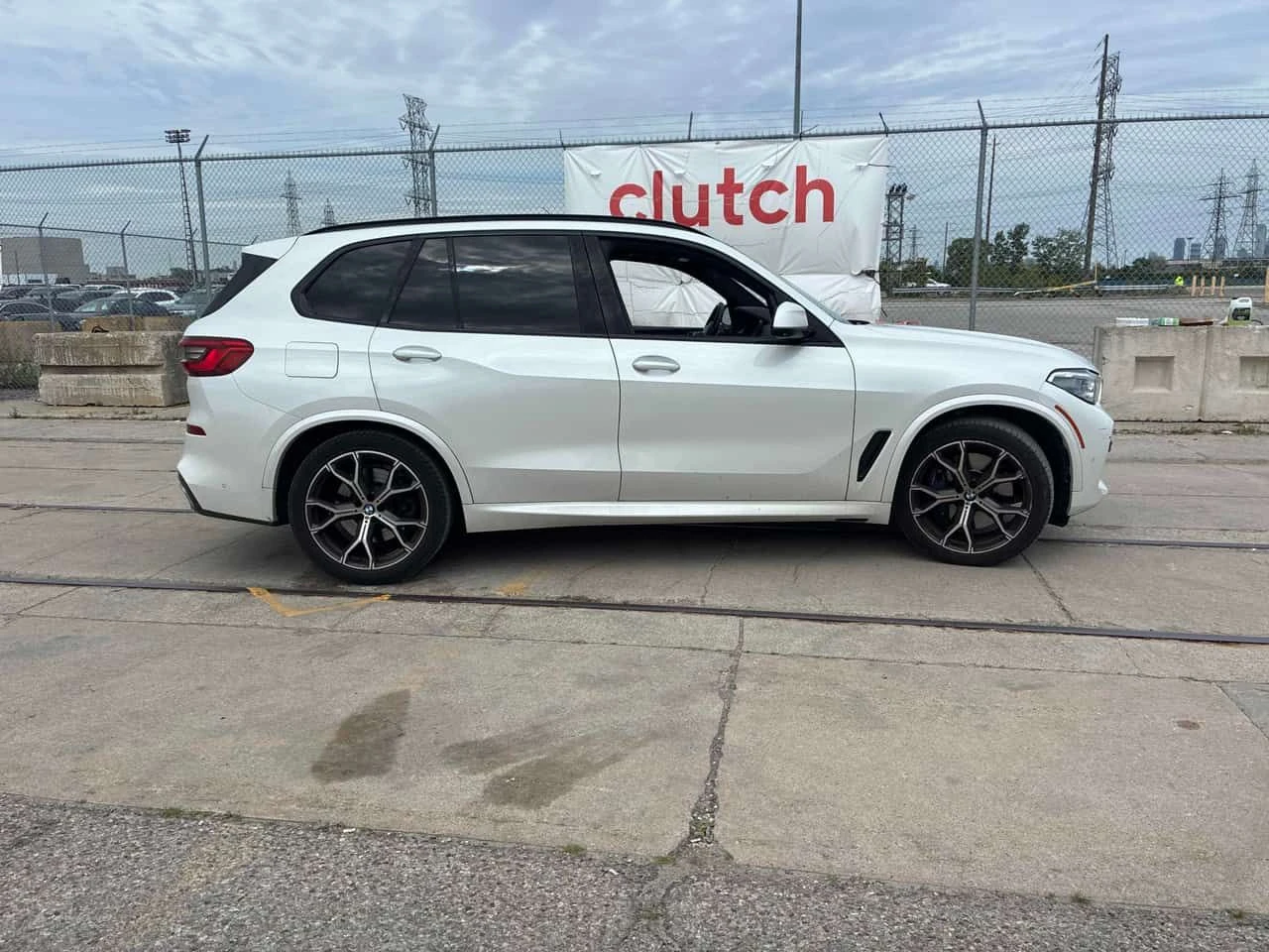 BMW X5 | DISTRONIC | 360 | ЛАЗЕРИ | ВЪЗДУХ | HUD | , снимка 3 - Автомобили и джипове - 55094542