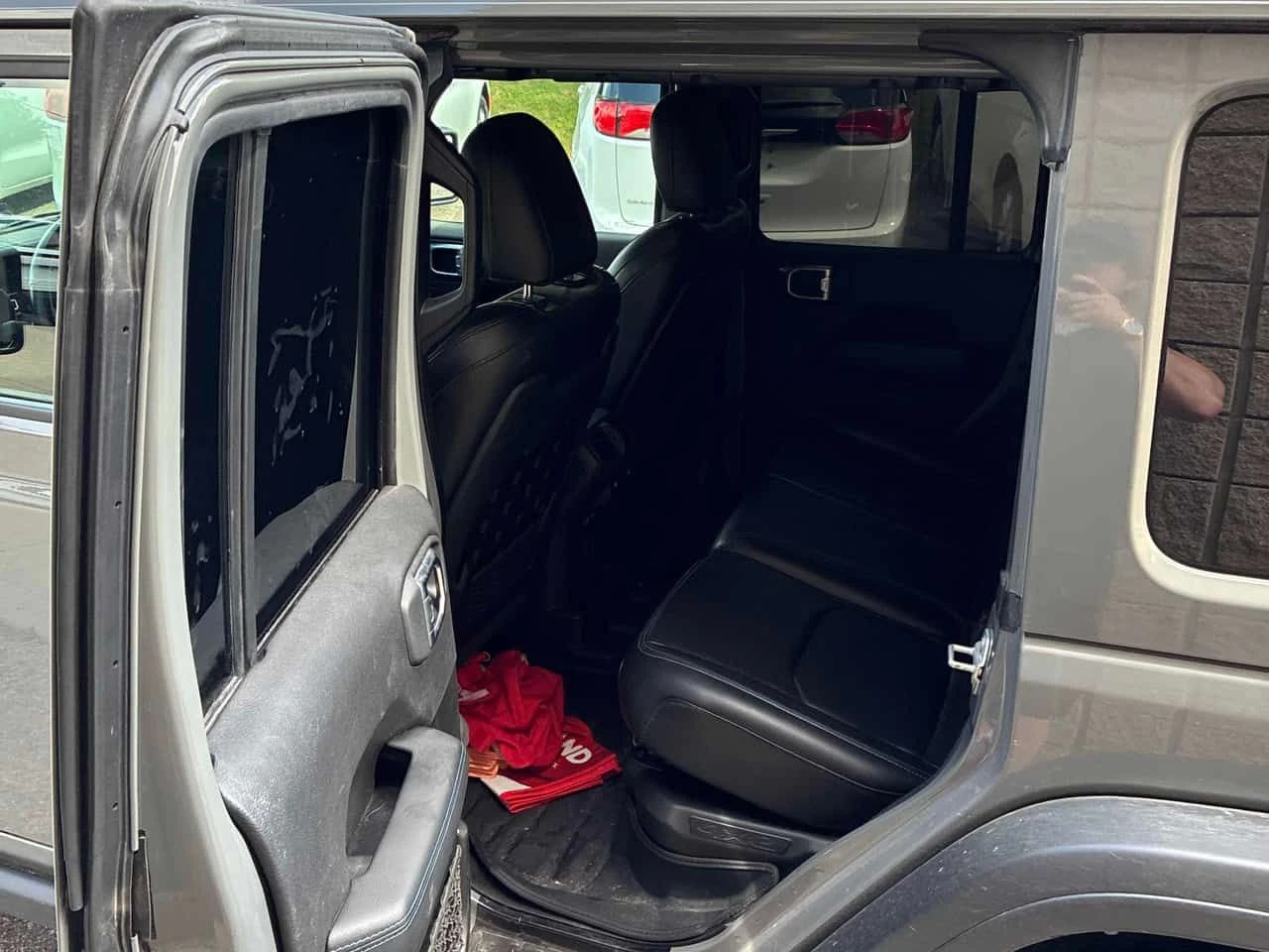 Jeep Wrangler Rubicon  CARFAX, снимка 13 - Автомобили и джипове - 55219269