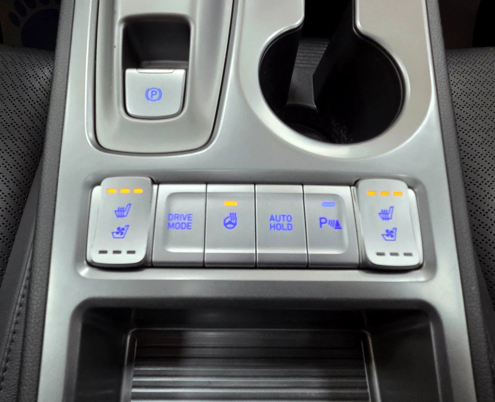 Hyundai Kona SOH100%Premium, снимка 15 - Автомобили и джипове - 55695356