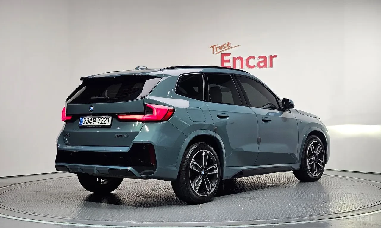 BMW X1 M sport* HUD* 360* МАСАЖ* КРАЙНА ЦЕНА ДО СОФИЯ, снимка 2 - Автомобили и джипове - 55781668