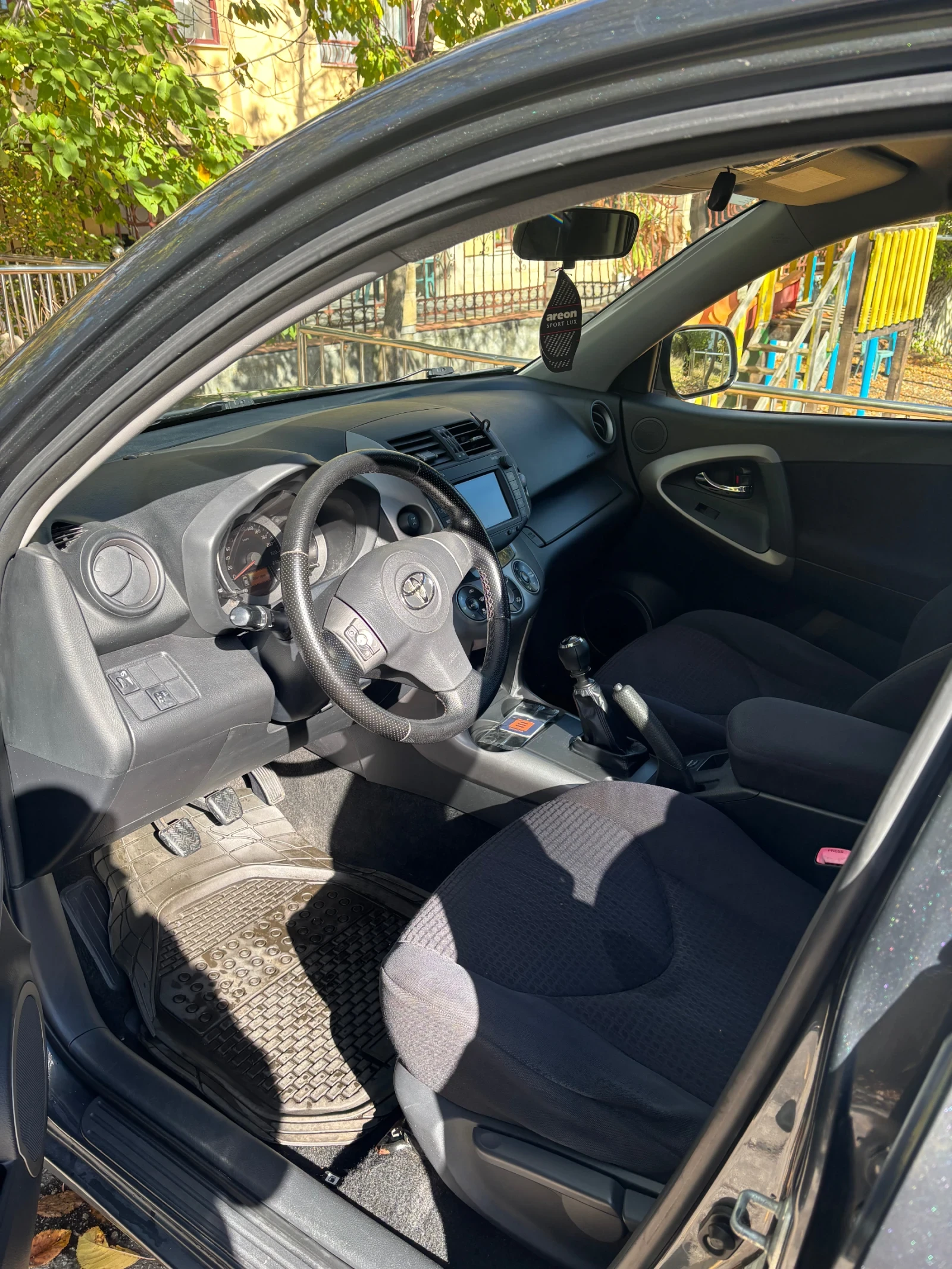 Toyota Rav4, снимка 9 - Автомобили и джипове - 56625885