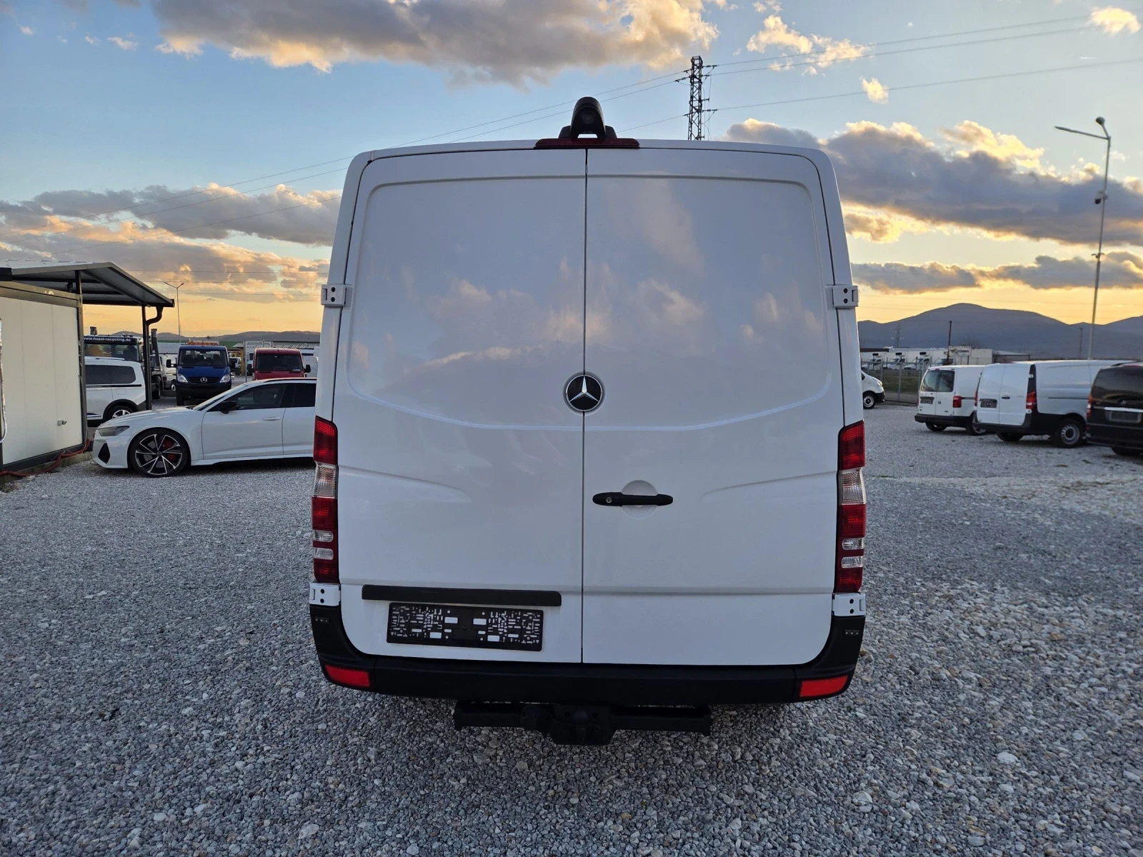 Mercedes-Benz Sprinter 319 CDI, Автомат, Климатик - изображение 4