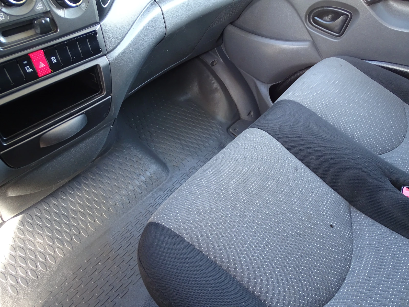 Iveco 35c17 3.0HPI  КАТ. * Б* , снимка 10 - Бусове и автобуси - 54119039