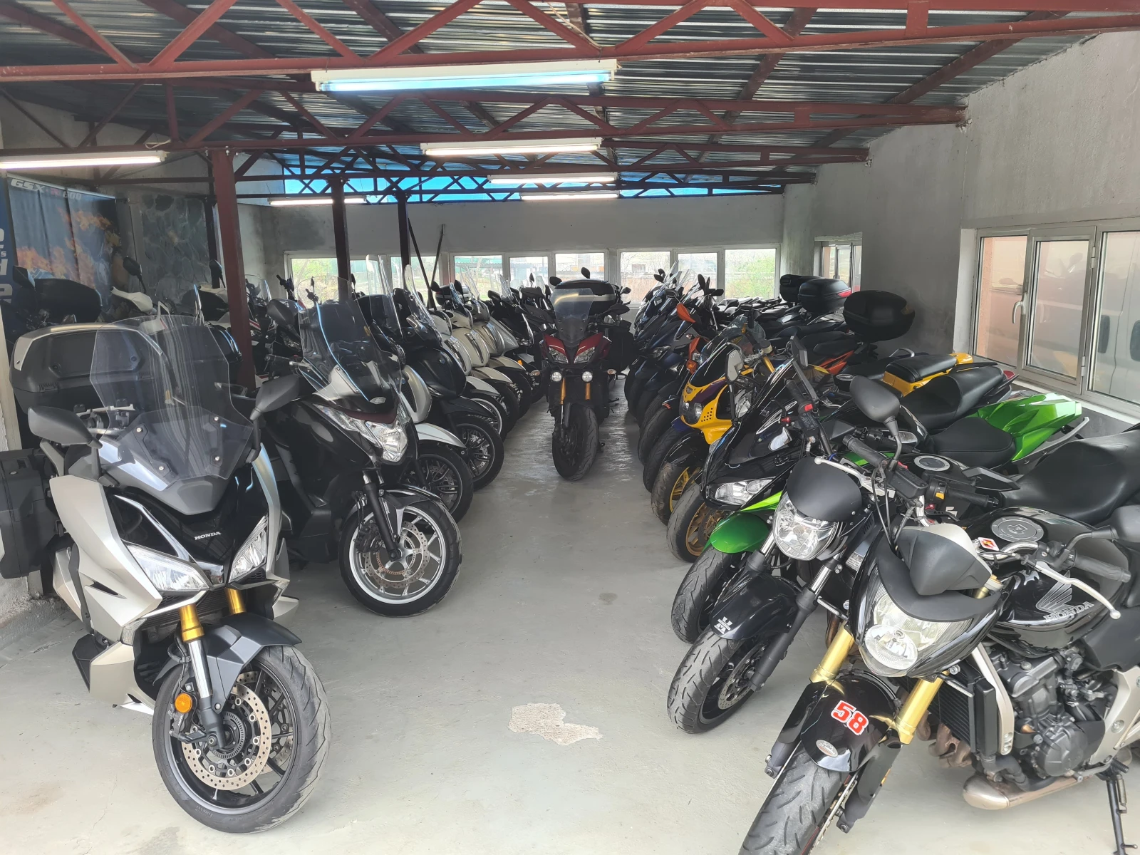 Suzuki Burgman 400i ABS, снимка 7 - Мотоциклети и мототехника - 55680774
