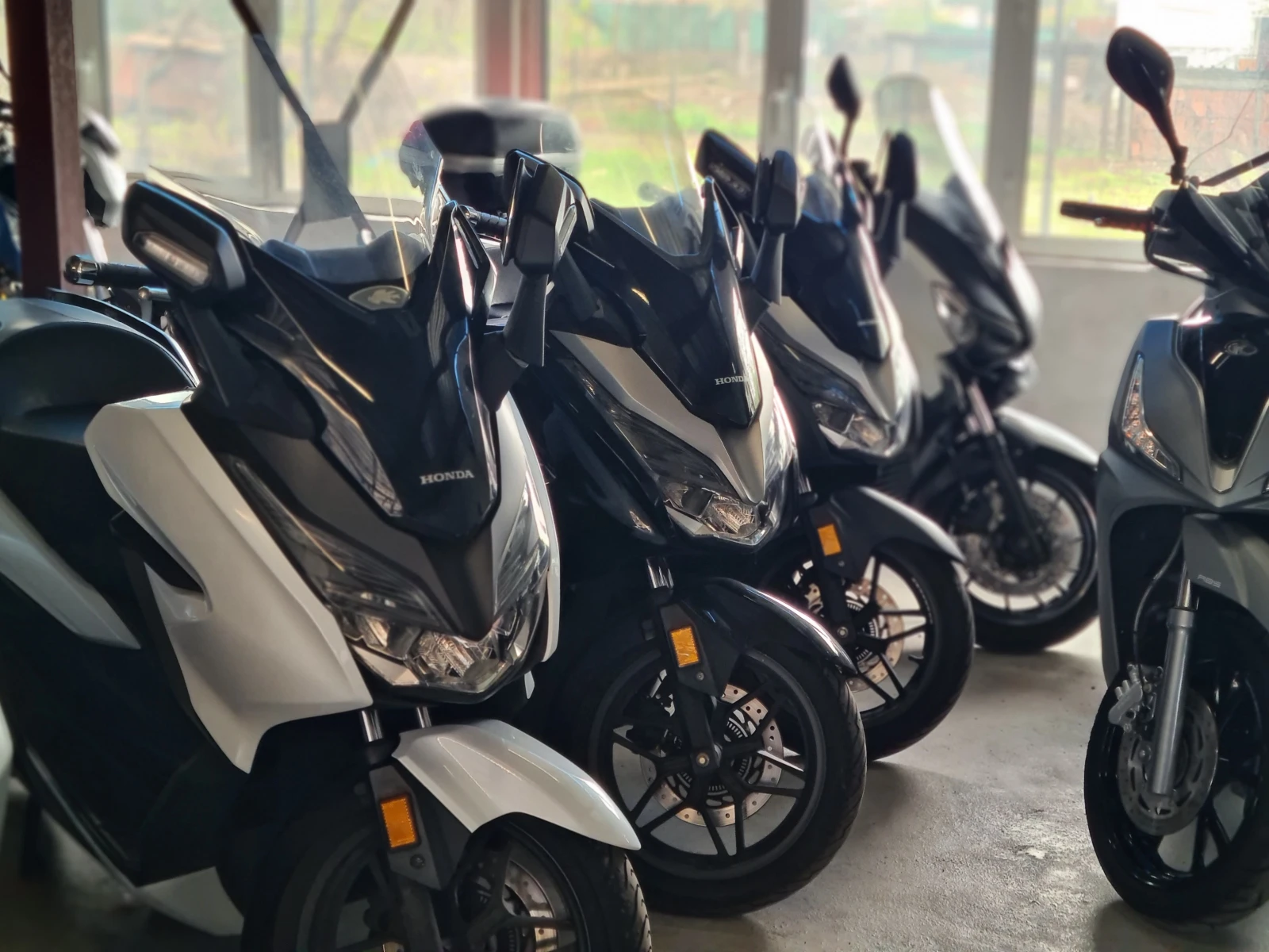 Suzuki Burgman 400i ABS, снимка 4 - Мотоциклети и мототехника - 55680774