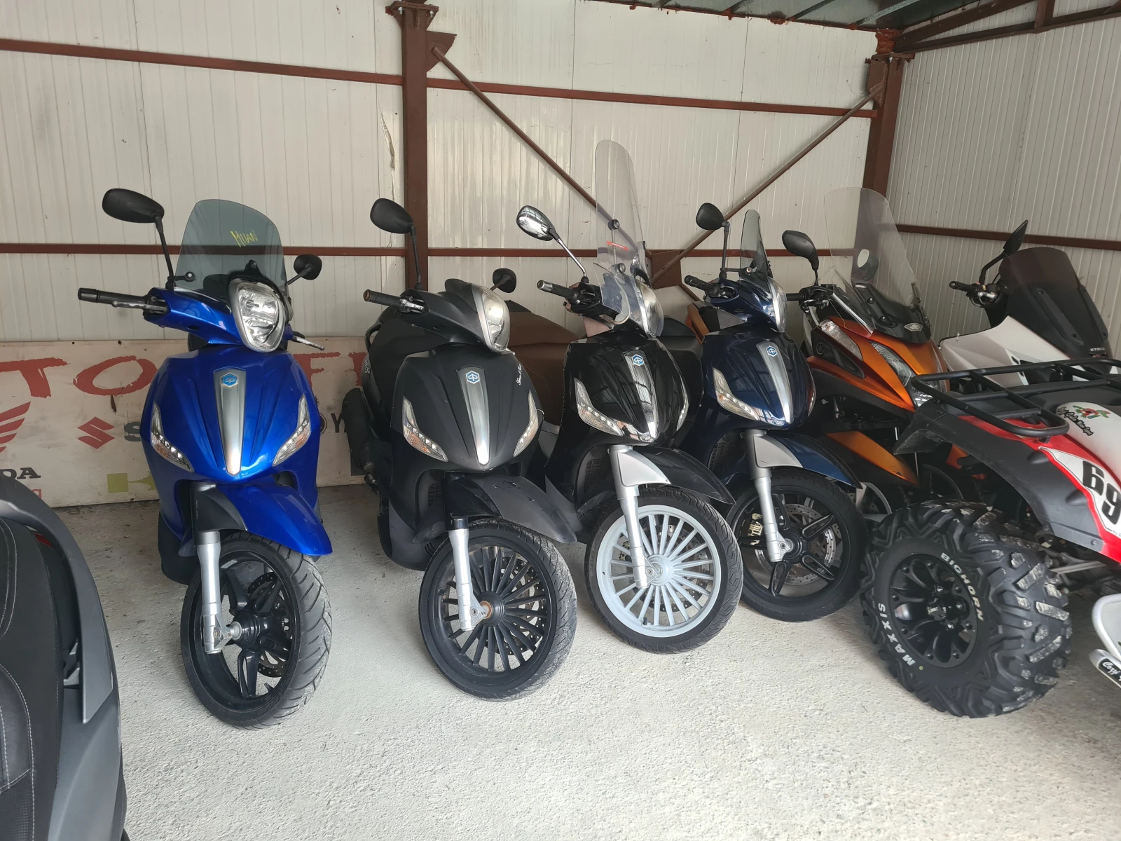 Suzuki Burgman 400i ABS, снимка 11 - Мотоциклети и мототехника - 55680774