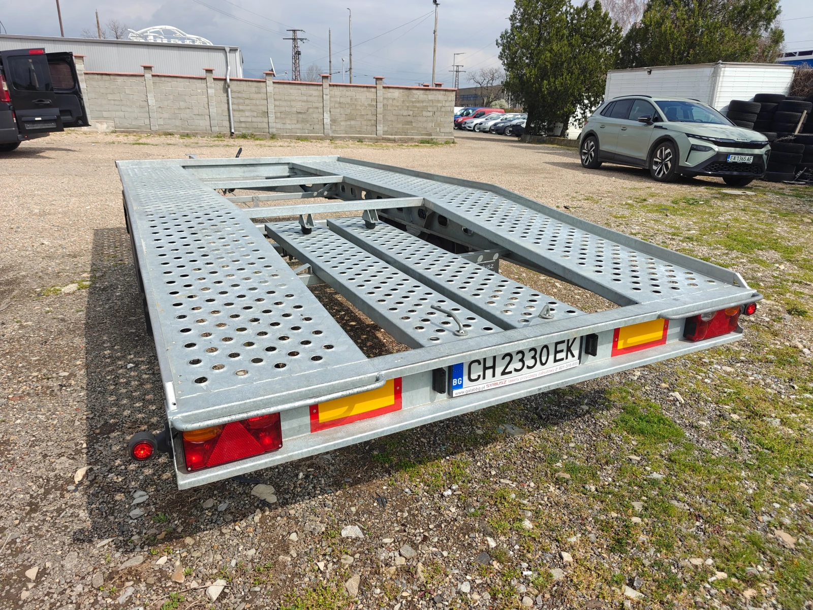 За автомобил Sirius, снимка 2 - Ремаркета - 54067647