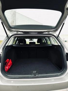 VW Golf Variant ГАРАНЦИЯ / 1.6 TDI / 5 MT / 116 к.с., снимка 13