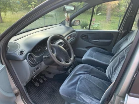 Renault Megane Scenic, снимка 7