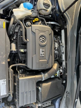 VW Golf 2.0 R 4x4 DSG Full, снимка 11