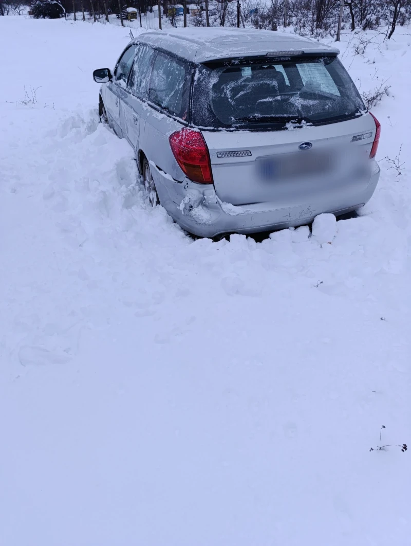 Subaru Legacy 4x4, снимка 2 - Автомобили и джипове - 48415381