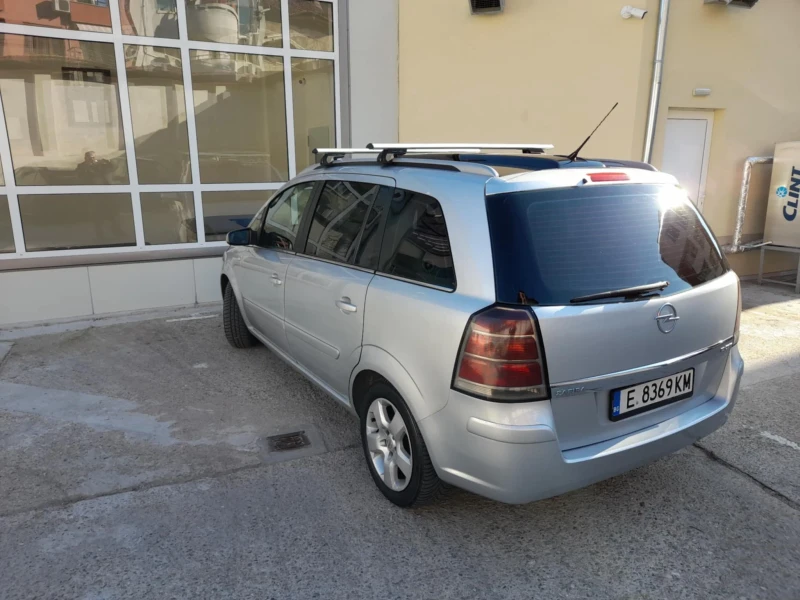 Opel Zafira, снимка 8 - Автомобили и джипове - 48453065