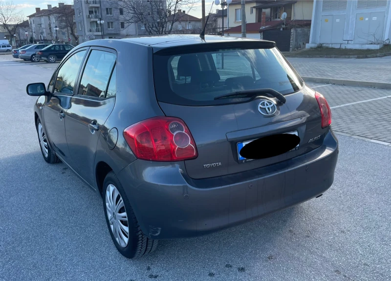 Toyota Auris 1.4, снимка 5 - Автомобили и джипове - 48805934