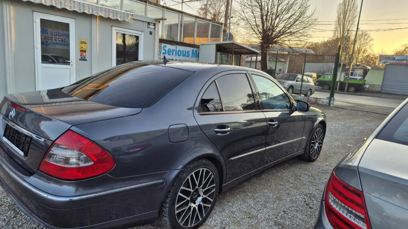 Mercedes-Benz E 320 4MATIC Avantgarde, снимка 3 - Автомобили и джипове - 48871018