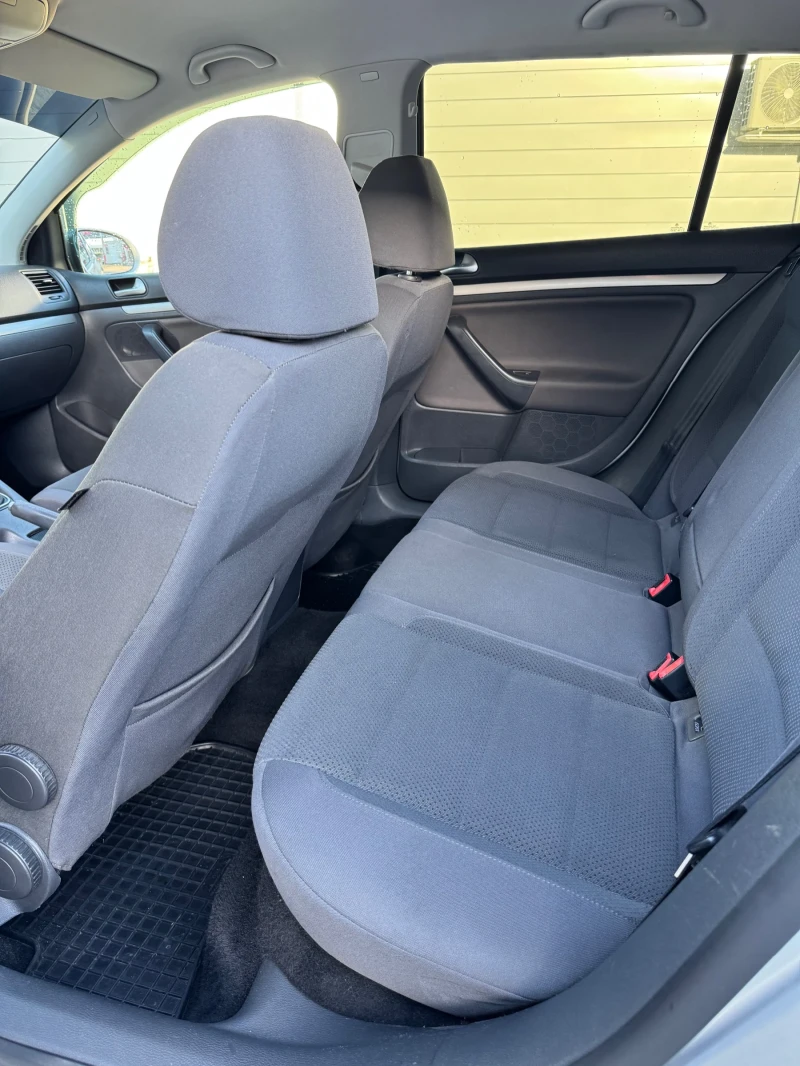 VW Golf 1.9 tdi , снимка 8 - Автомобили и джипове - 52256247