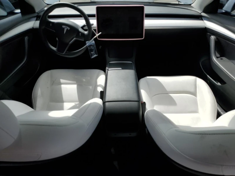 Tesla Model 3, снимка 8 - Автомобили и джипове - 52530154