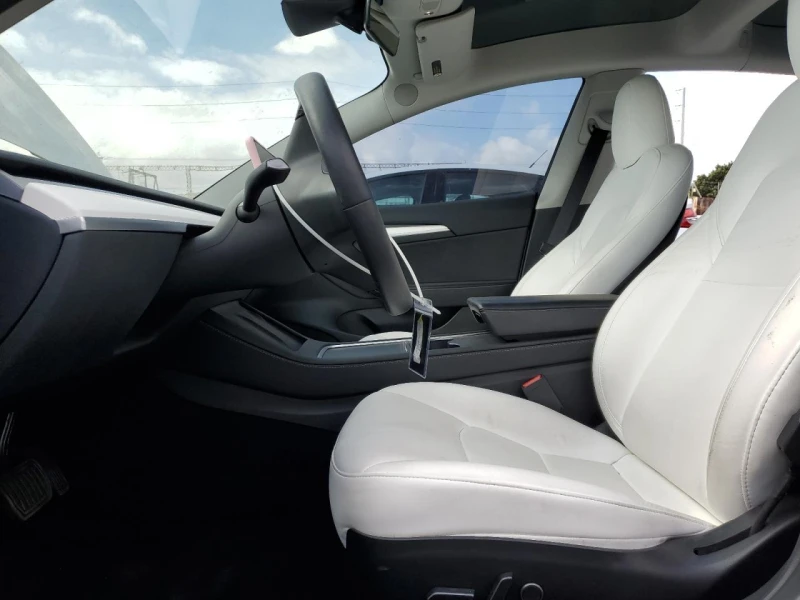 Tesla Model 3, снимка 7 - Автомобили и джипове - 52530154