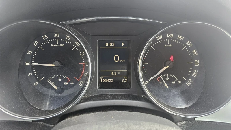 Skoda Superb 2.0TDI 170 DSG, снимка 9 - Автомобили и джипове - 52630049