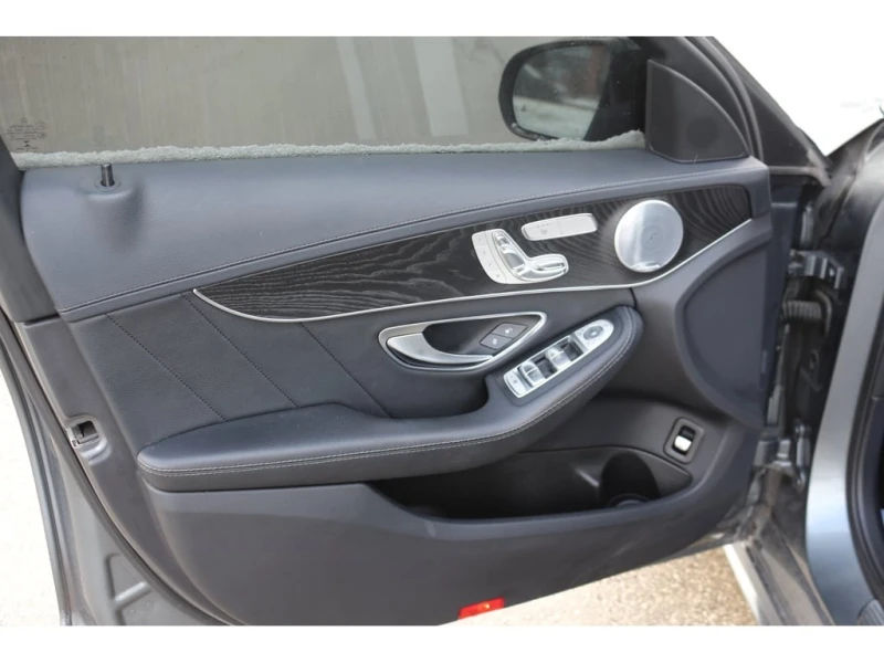 Mercedes-Benz C 43 AMG * 4MATIC NAVIGATION REAR VIEW CAMERA * CARFAX * ЦЕ, снимка 7 - Автомобили и джипове - 53001088