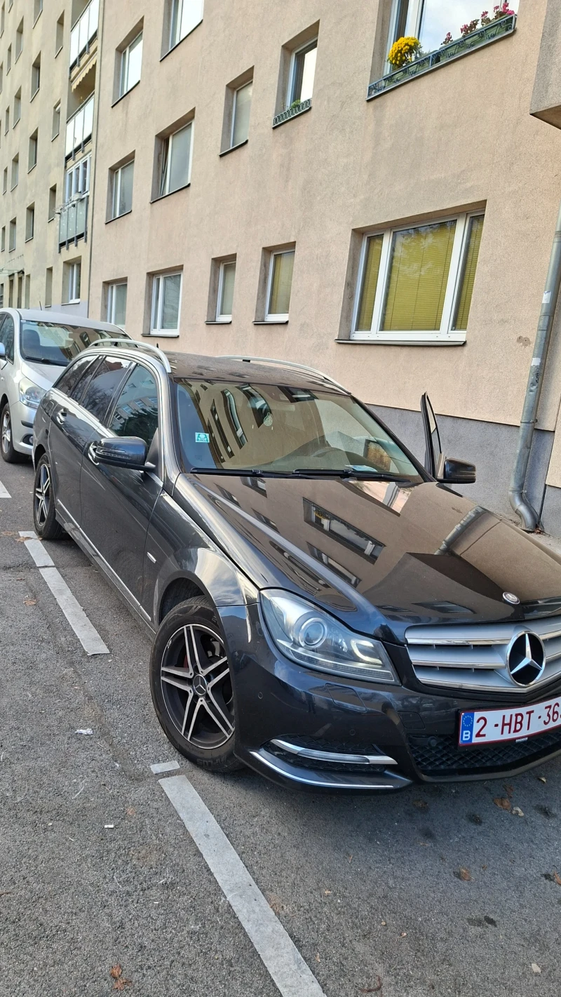 Mercedes-Benz C 180 Cdi 2.2, снимка 4 - Автомобили и джипове - 53580851