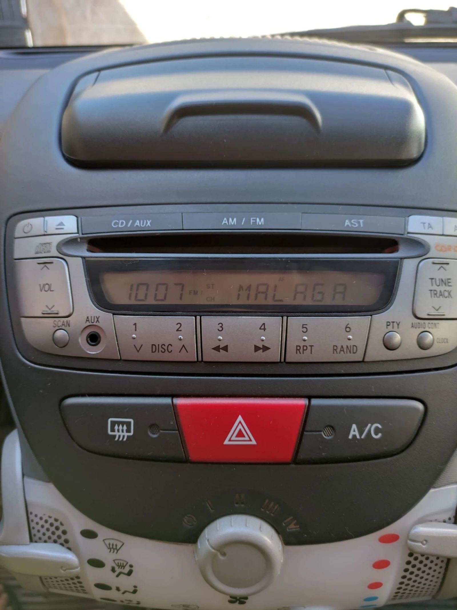 Toyota Aygo 1, 1 бензин - изображение 3