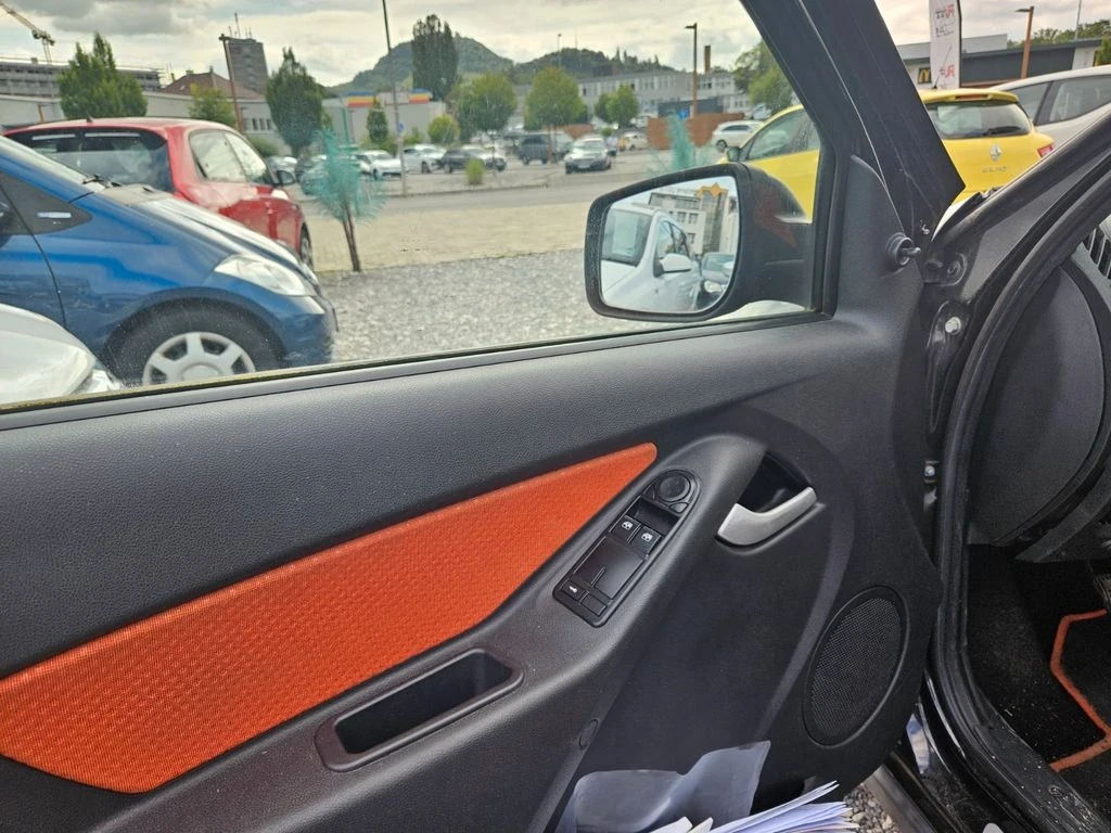 Lada Kalina Cross, 1.6 Бензин 87 к.с, Евро 6, Климатик  - изображение 10