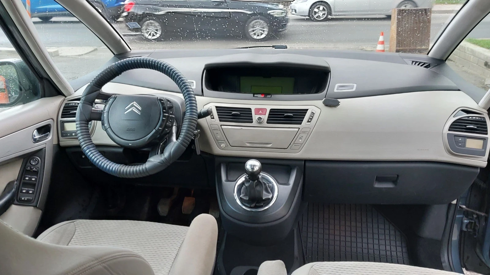 Citroen Grand C4 Picasso 1.8 газ  - изображение 10