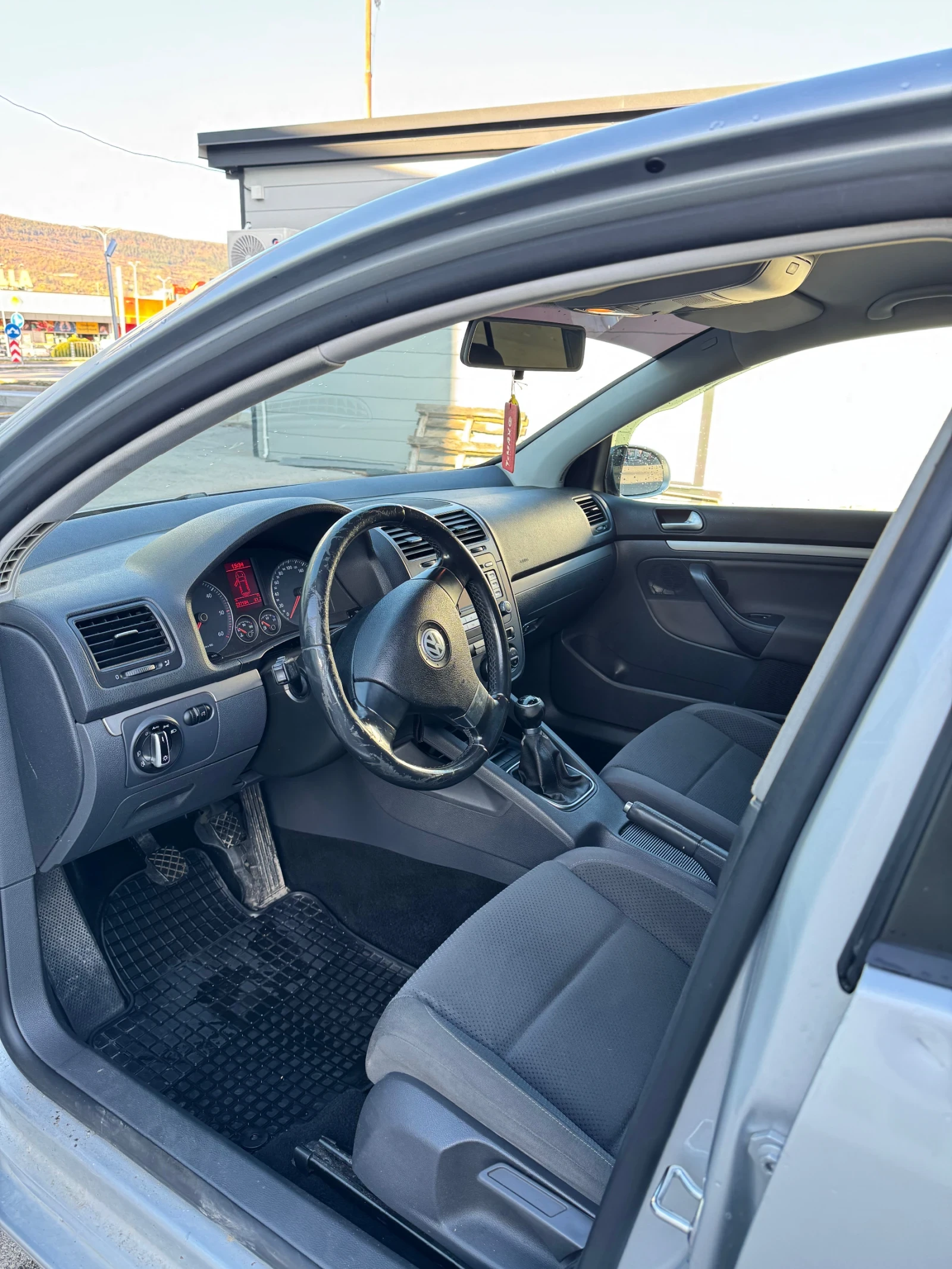 VW Golf 1.9 tdi  | Mobile.bg   6