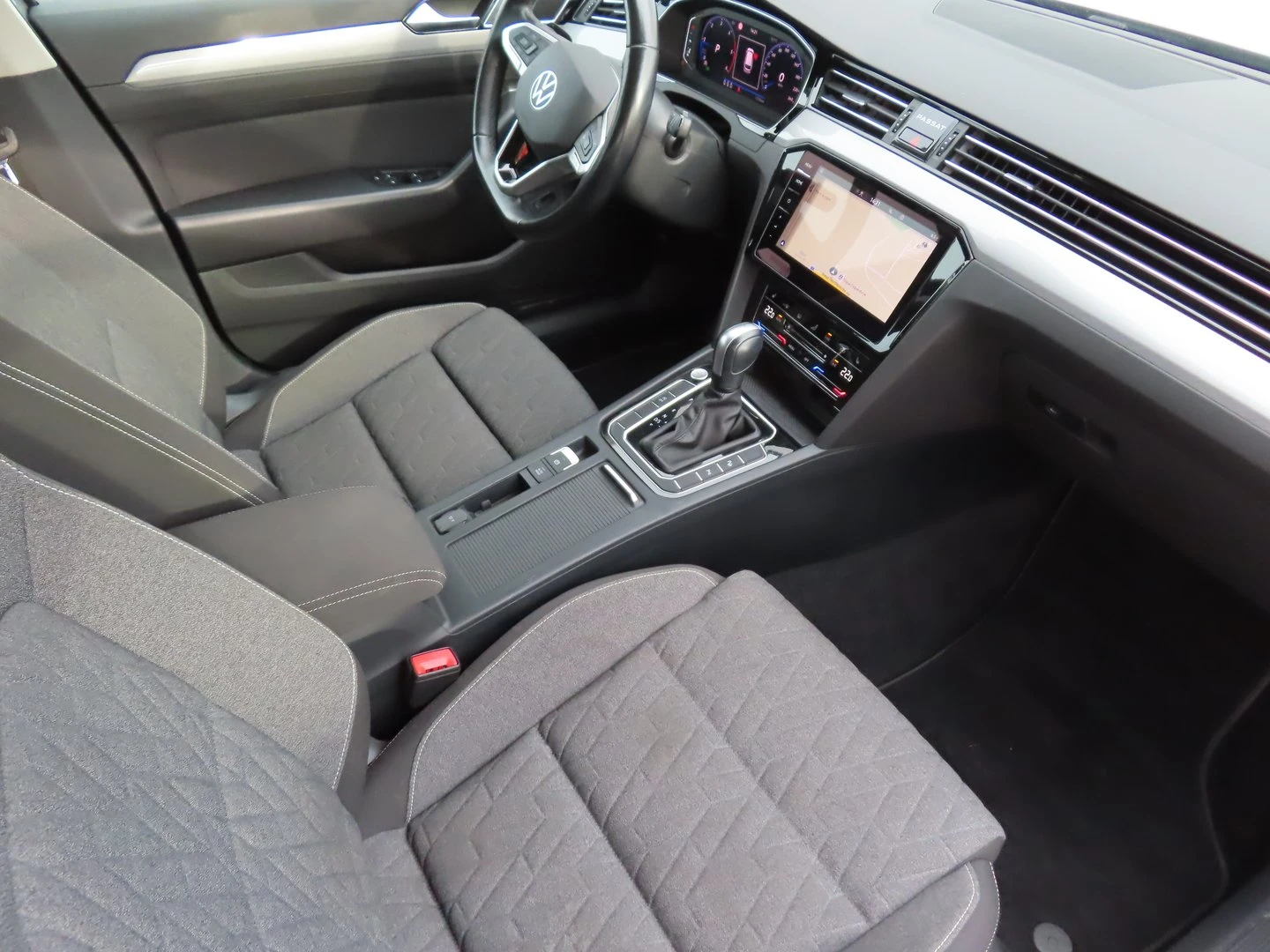 VW Passat Business 2.0 TDI SCR DSG | Mobile.bg � ����������� 6