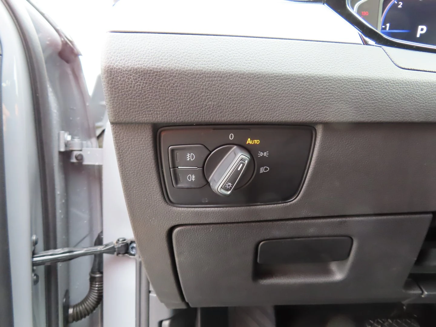 VW Passat Business 2.0 TDI SCR DSG | Mobile.bg � ����������� 12