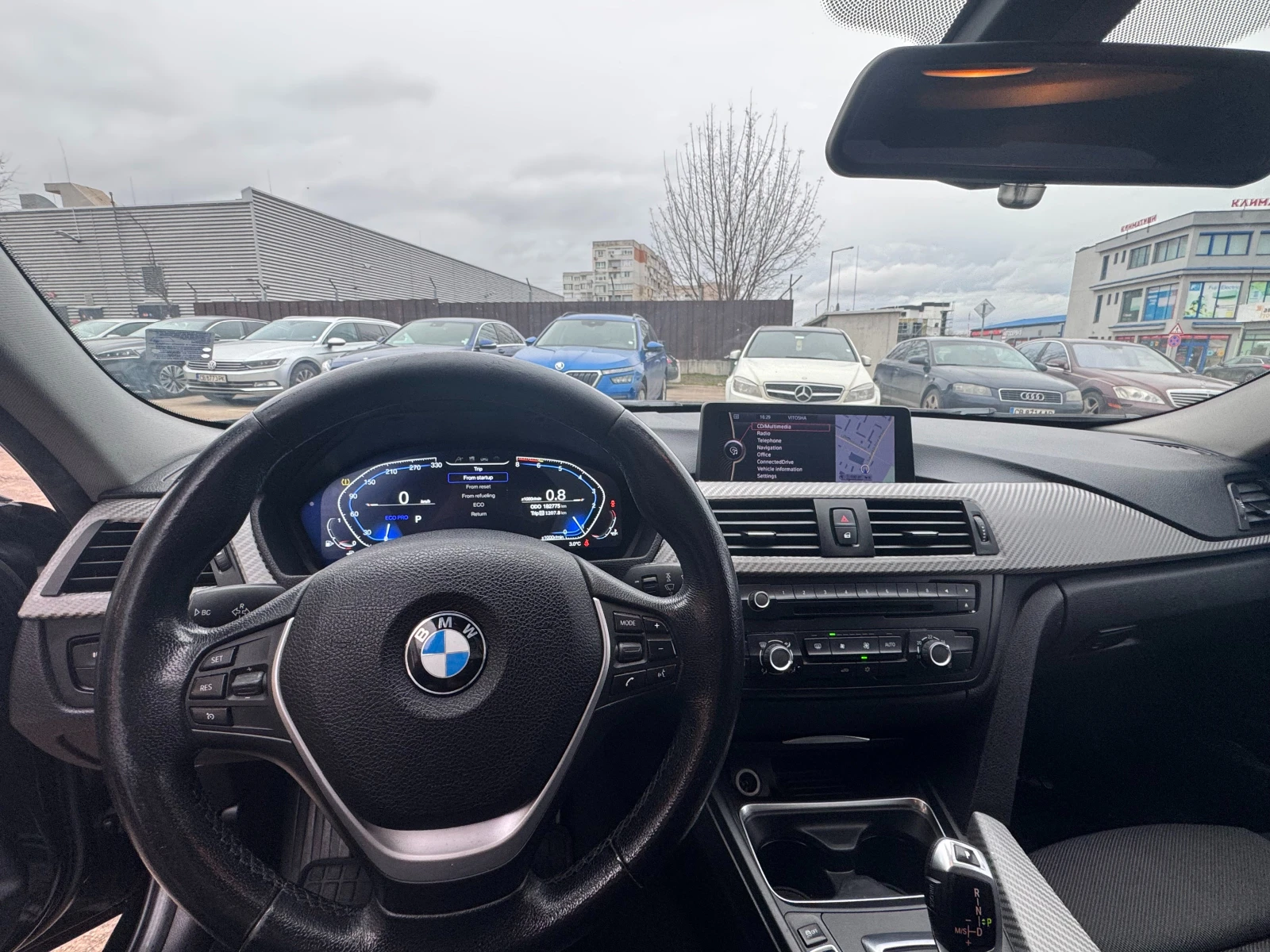 BMW 320 ТОП* СОБСТВЕН ЛИЗИНГ, снимка 11 - Автомобили и джипове - 53796062