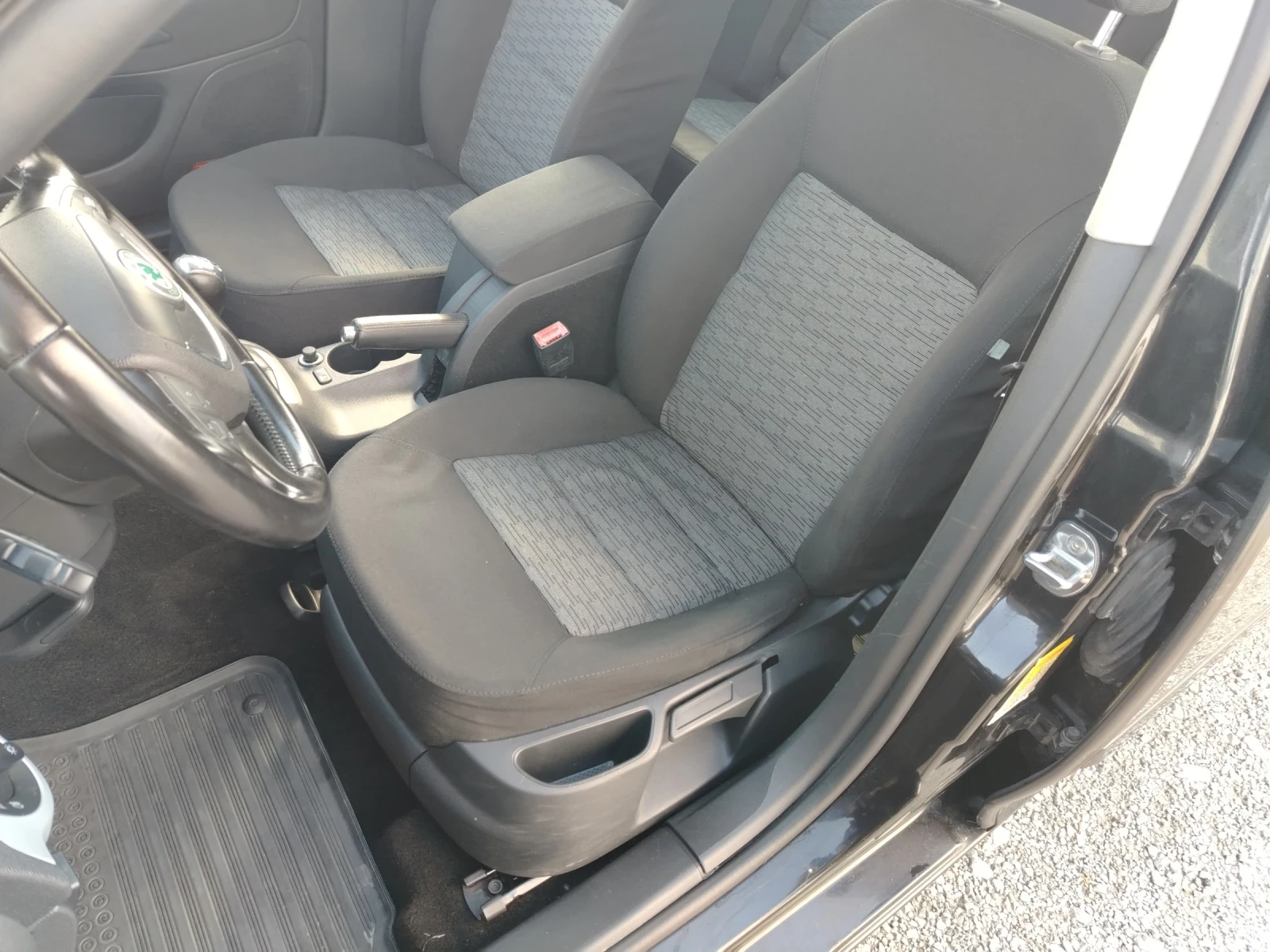 Skoda Octavia 1.6MPI БЕНЗИН/ГАЗ 102 К.С - изображение 10