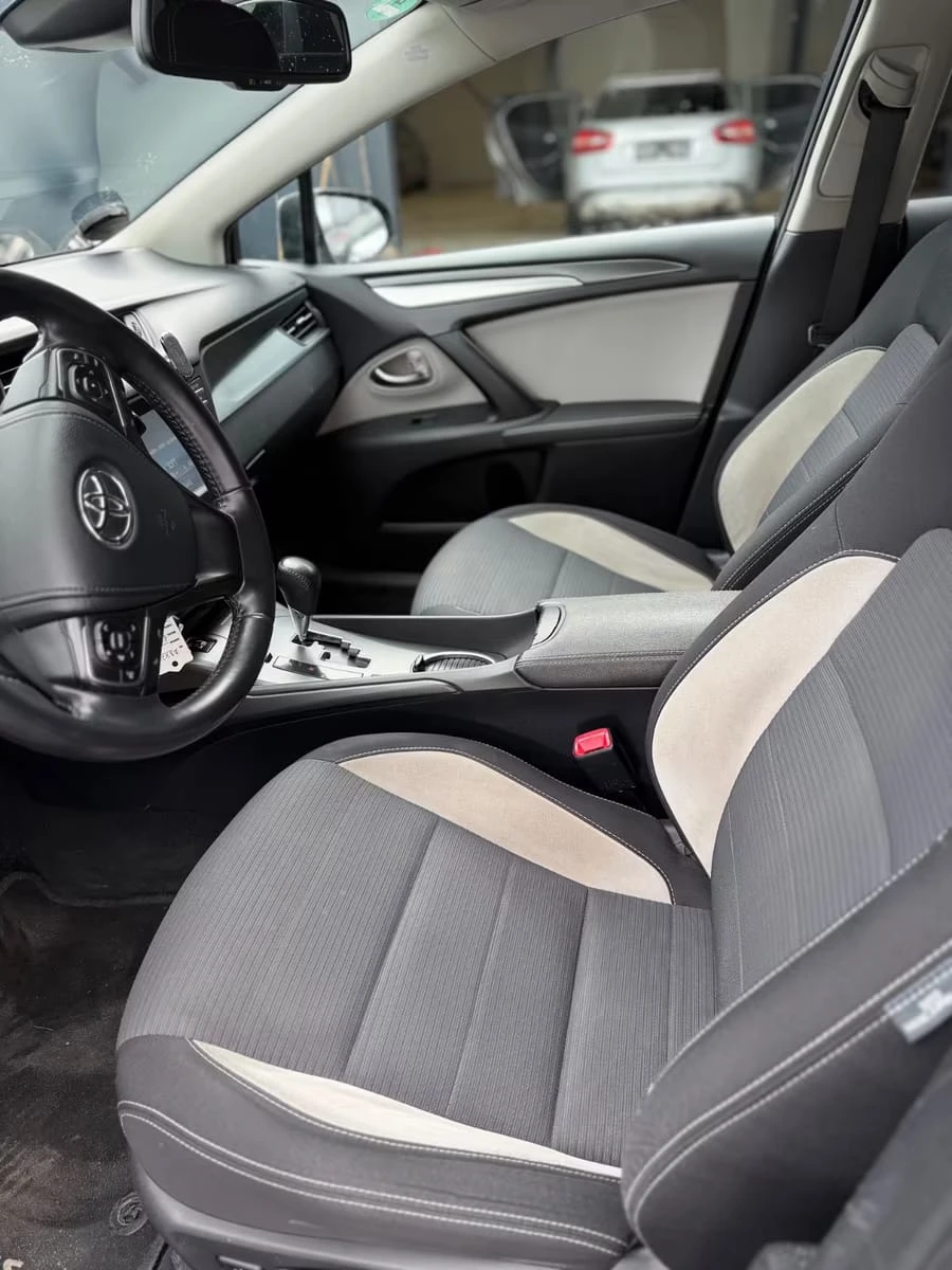 Toyota Avensis 1.8 бензин | Автоматик | очакван внос, снимка 6 - Автомобили и джипове - 53894342