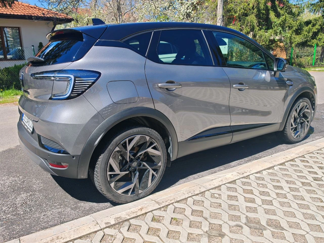 Renault Captur Esprit Alpine TCe 160 EDC, снимка 4 - Автомобили и джипове - 54282035