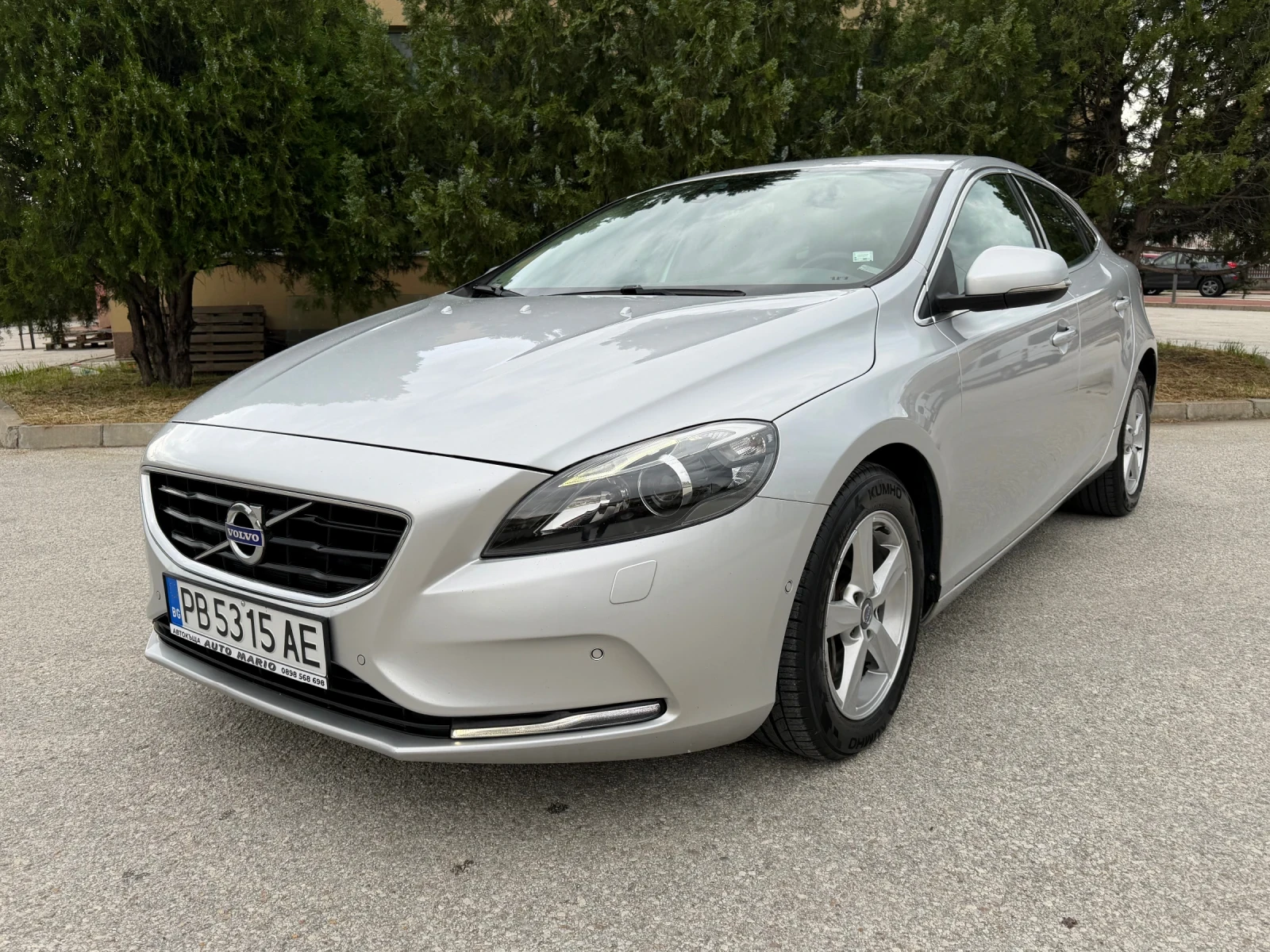 Volvo V40 2.0D 190к.с. AT8 ЕВРО6 NAVI FACE