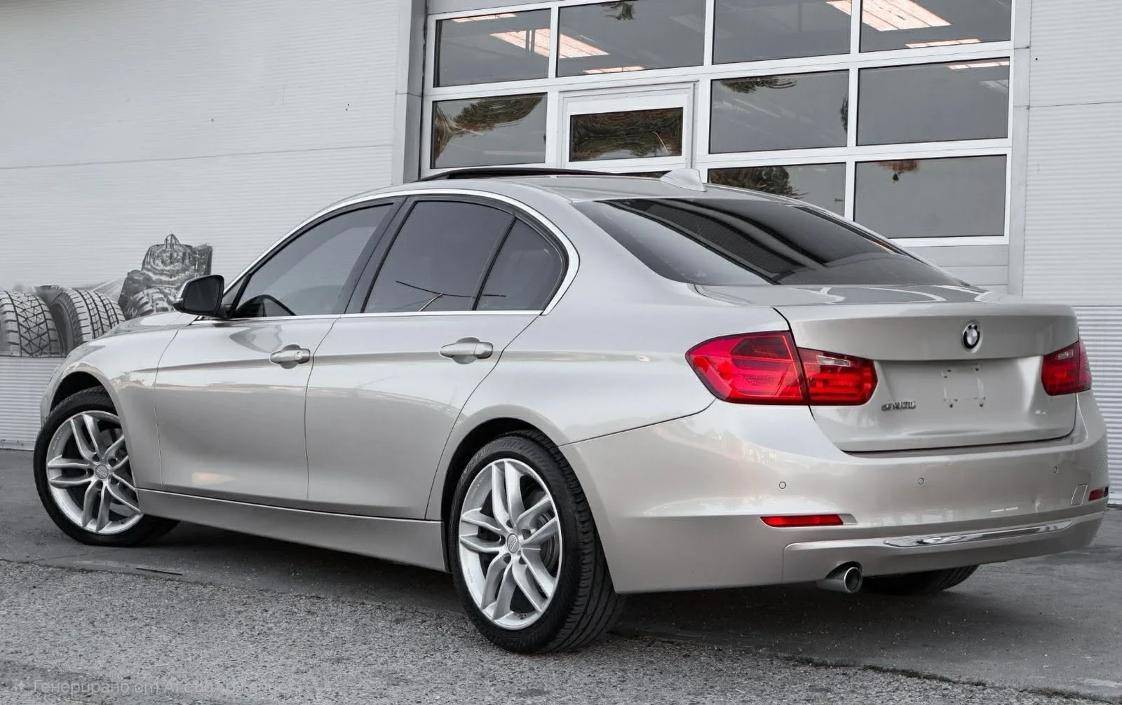 BMW 320 X-DRIVE LUXURY FULL, снимка 4 - Автомобили и джипове - 55140966