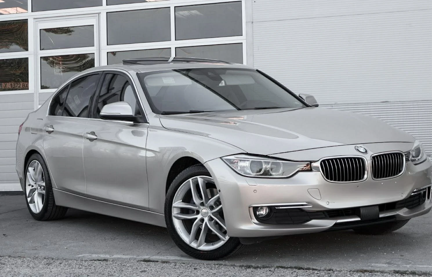BMW 320 X-DRIVE LUXURY FULL, снимка 2 - Автомобили и джипове - 55140966
